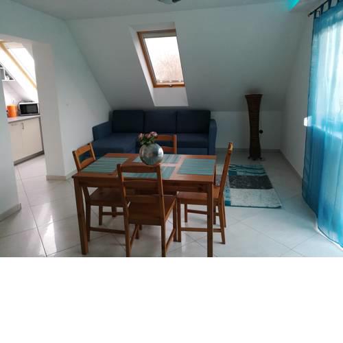 Little Home Apartman