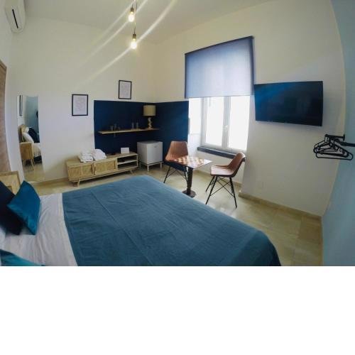 Little Suite Capri