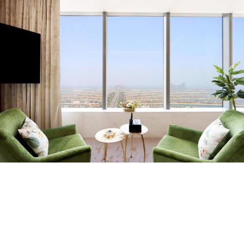 Livbnb - 1BR w/Spectacular Sea Views in Palm Tower