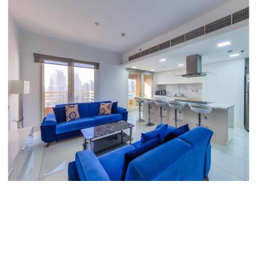 Livbnb : 3BR w/ Marina View in Manchester Tower