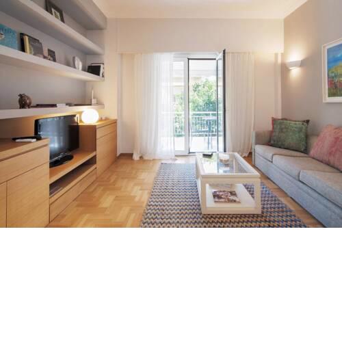 LIVE IN LUXURY UNDER THE ACROPOLIS RUINS