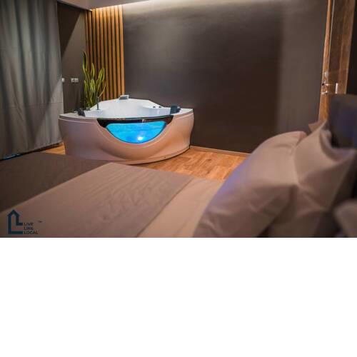 LIVE LIKE LOCAL luxury suites and apartmers