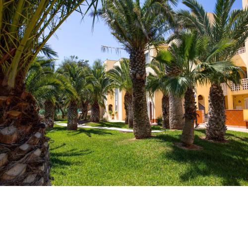 Lively Apartment in Andalucía with Large Pool