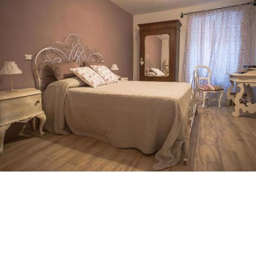 Livia s Charming House
