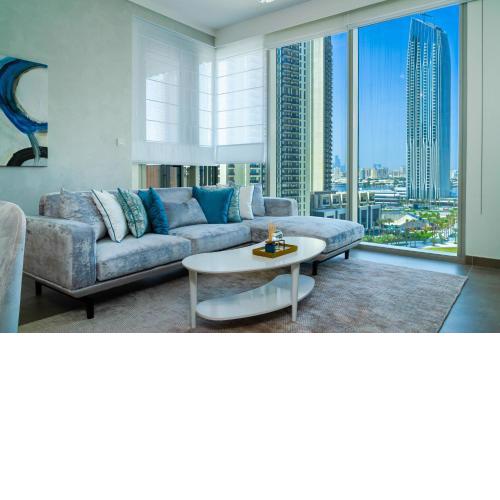Living at Creek Gate with Community Views