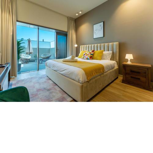 Living at Park View Tower with Spacious Balcony