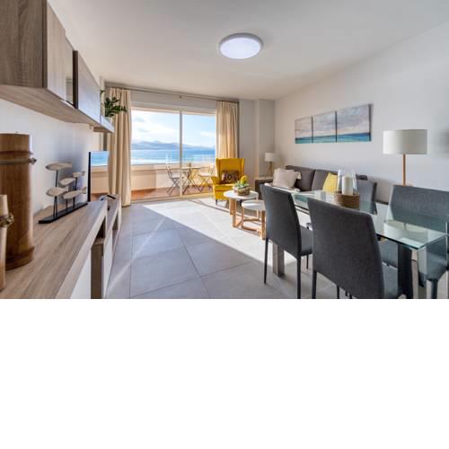 Living Las Canteras - BRIGHT BEACHFRONT APARTMENT