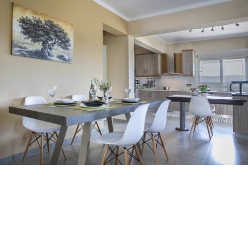 Lixouri Bay apartment