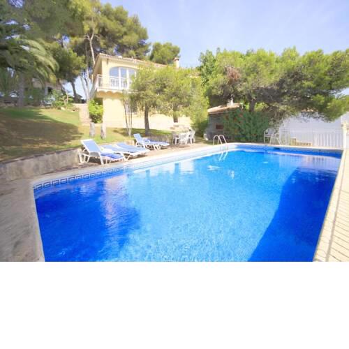 Lleus Villa Sleeps 11 with Pool Air Con and WiFi