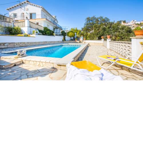 Lloret de Mar Villa Sleeps 7