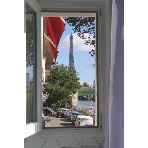 Loft 5 places with view on Eiffel Tower
