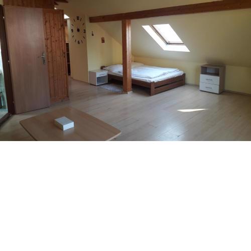 LOFT ANGLICKÁ