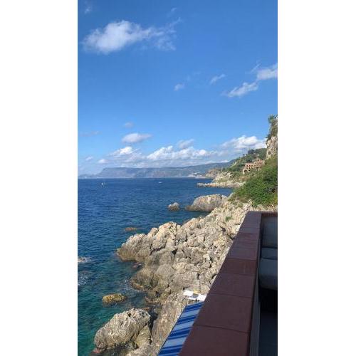 Loft Costa Viola Scilla
