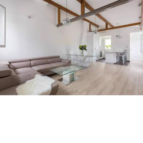 Loft refait à neuf en dernier étage 2 chambres
