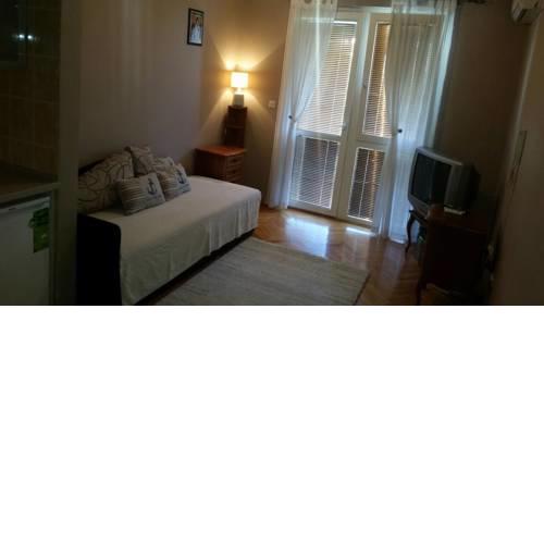 Lola apartment