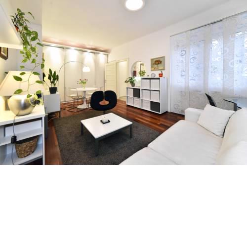 Lola's Premium Apartment