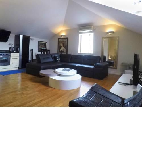 London Apartment