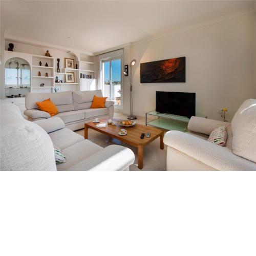 Los Álamos Beach Penthouse
