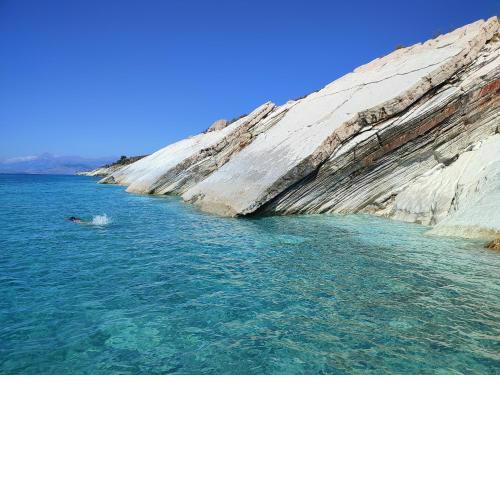 Lost Paradise Camping Beach & Bar
