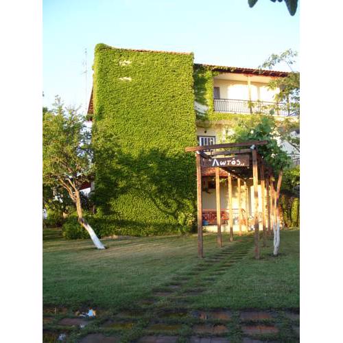 Lotos Apartments