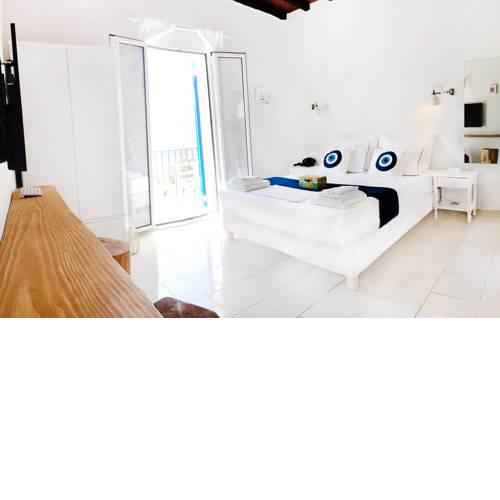 Loukia Studios & Suites