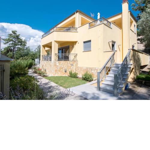 Louloudis Pool Villa