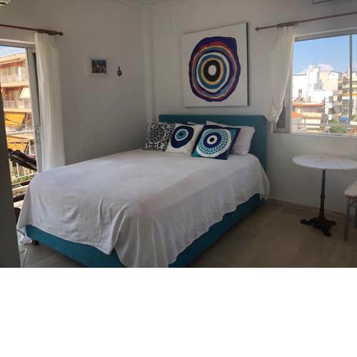 Loutraki Balcony Apartment