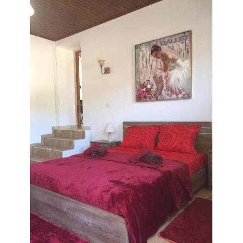Love Holiday Suite 1