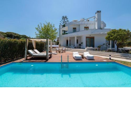 Love White Villa