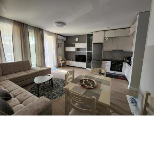 Lovely 1-Bedroom Apartment at San Pietro Beach Front Resort