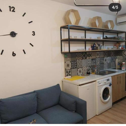 Lovely 1 bedroom apartment near Eye of Tirana