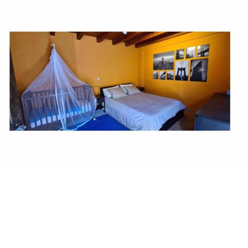 Lovely 1-bedroom rental with ensuite and parking.