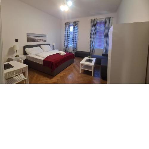 Lovely 1BR Apt. near AKH Hospital