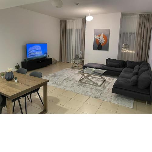 Lovely 1BR in JBR Beach Walk for 4!