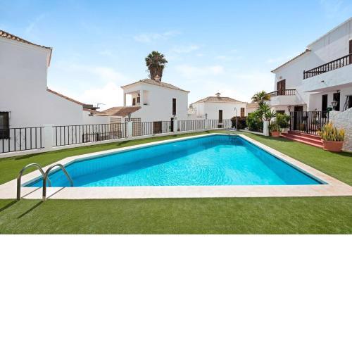 Lovely 2-Bed House with terrace and Pool Chayofa