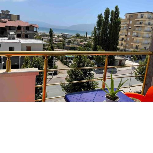Lovely 2 bedroom appartments with balcony(sea view