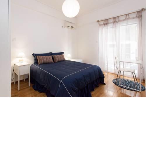 Lovely 2 bedroom apt in Metaxourgio Center