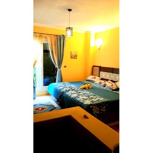 lovely 2 bedroom flat with nice private garden