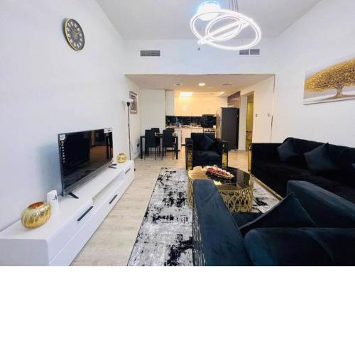 Lovely 2 BR flat in Dubai Marina