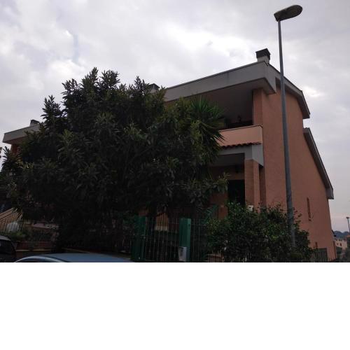 Lovely 3-Bed House in Capena