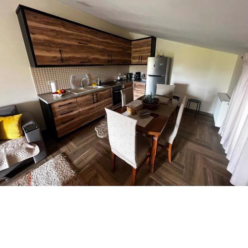 Lovely and cozy 1-bedroom house with a sunny patio