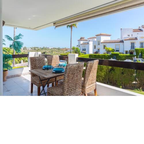 Lovely apartment close to tennis and activities