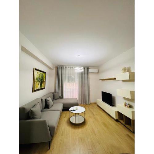 Lovely apartment, free parking