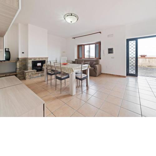 Lovely Apartment in Agropoli with Garden and Fireplace