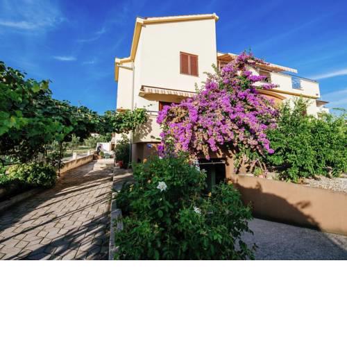 Lovely Apartment in Biograd na Moru with Balcony