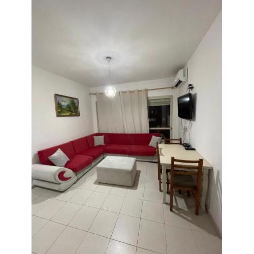 LOVELY APARTMENT WITH FRRE PARKING AND A NICE VIEW ,iSH FUSHA AVIACIONIT TIRANA