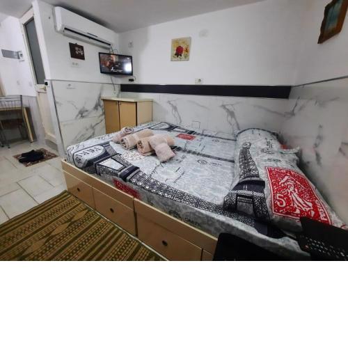 Lovely apt.0-1