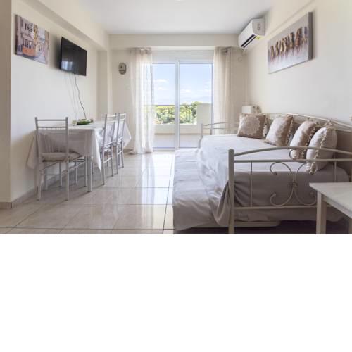 LOVELY ARARTMENTS XYLOKASTRO 4TH FLOOR