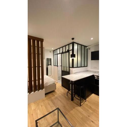 Lovely Cosy Studio in the Heart of Paris Quartier Montorgueil Sentier
