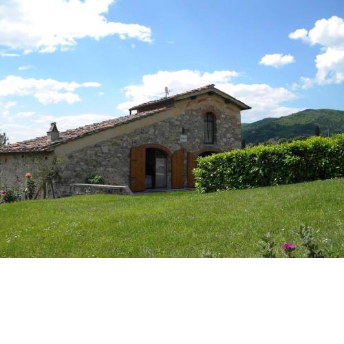 Lovely cottage in S Donato in Collina with terrace
